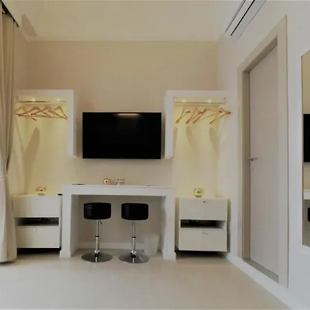 Royal Luxury