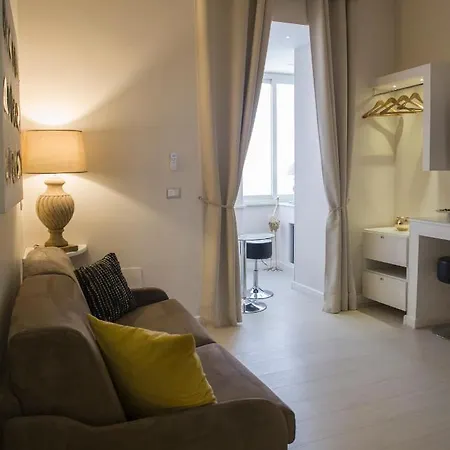 Pensjonat Royal Luxury Neapol