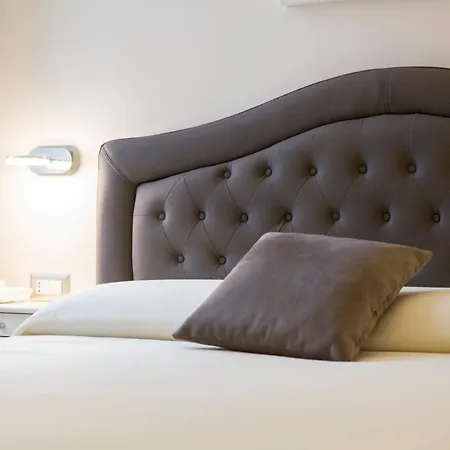 Royal Luxury 4*